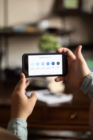 Illustrative photograph for the story: How To Make Money With My Phone? 10 Businesses You Can Start Using Only Your Smartphone